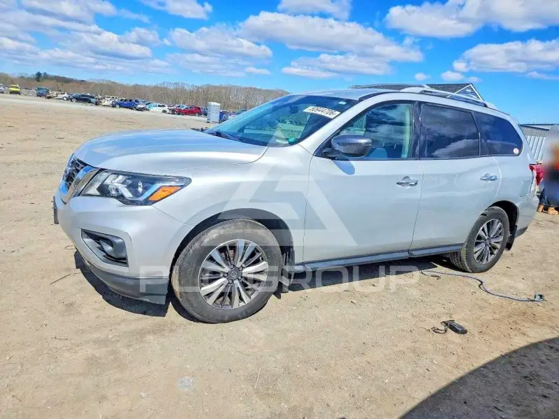 2018 Nissan PATHFINDER photo