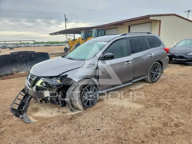 2018 Nissan PATHFINDER photo