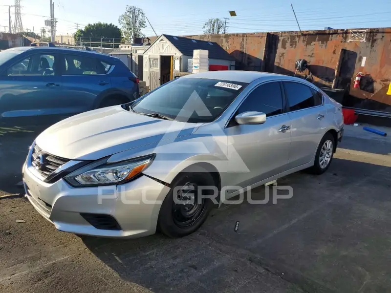 2018 Nissan ALTIMA фото