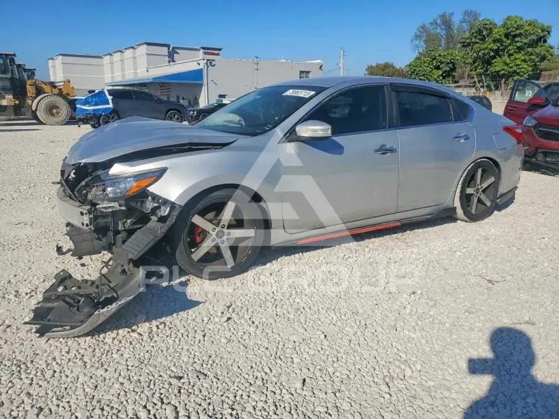 2018 Nissan ALTIMA photo