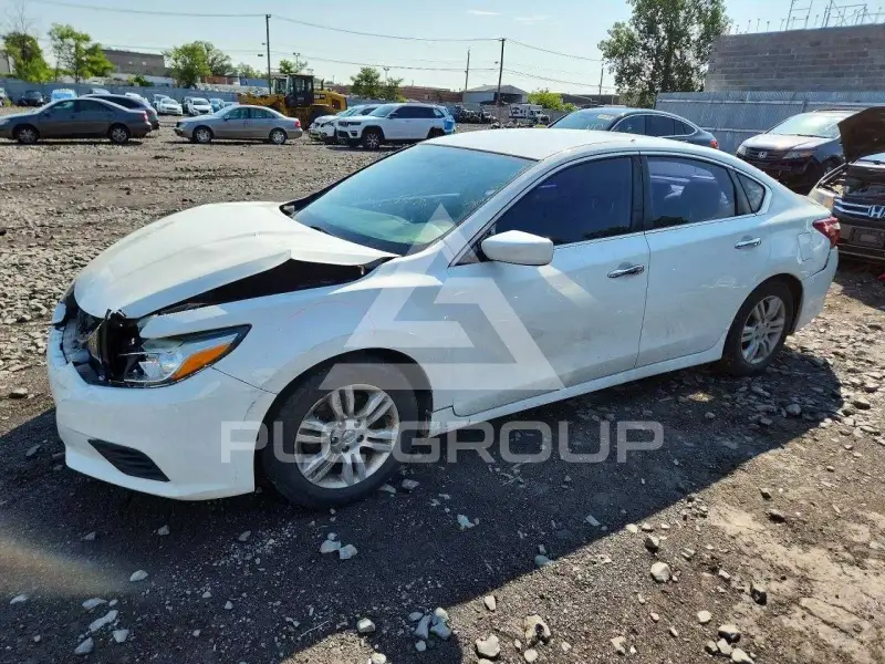 2018 Nissan ALTIMA фото