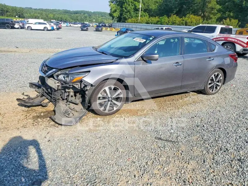 2018 Nissan ALTIMA фото