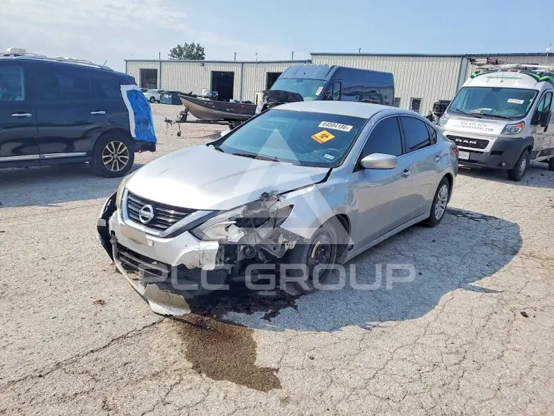 2018 Nissan ALTIMA фото