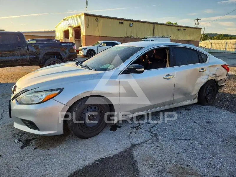 2018 Nissan ALTIMA photo