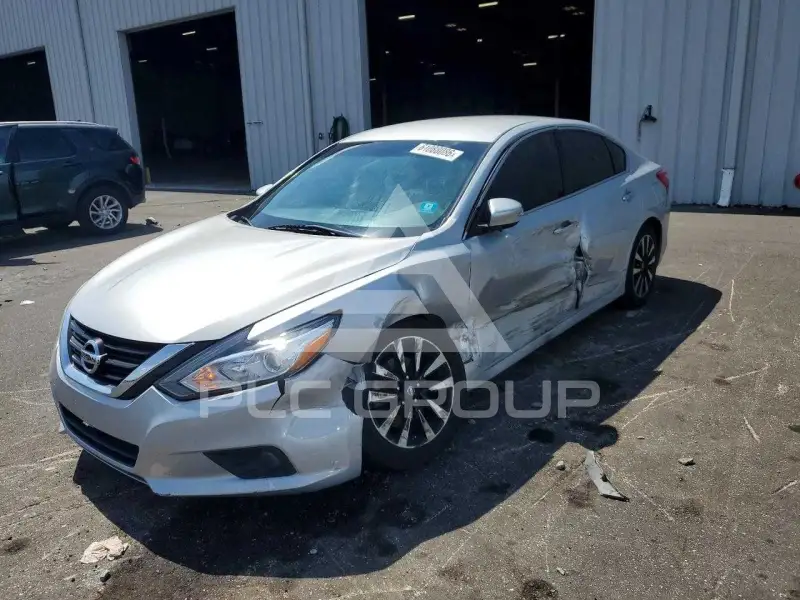 2018 Nissan ALTIMA photo