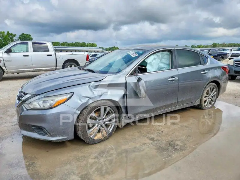 2018 Nissan ALTIMA фото