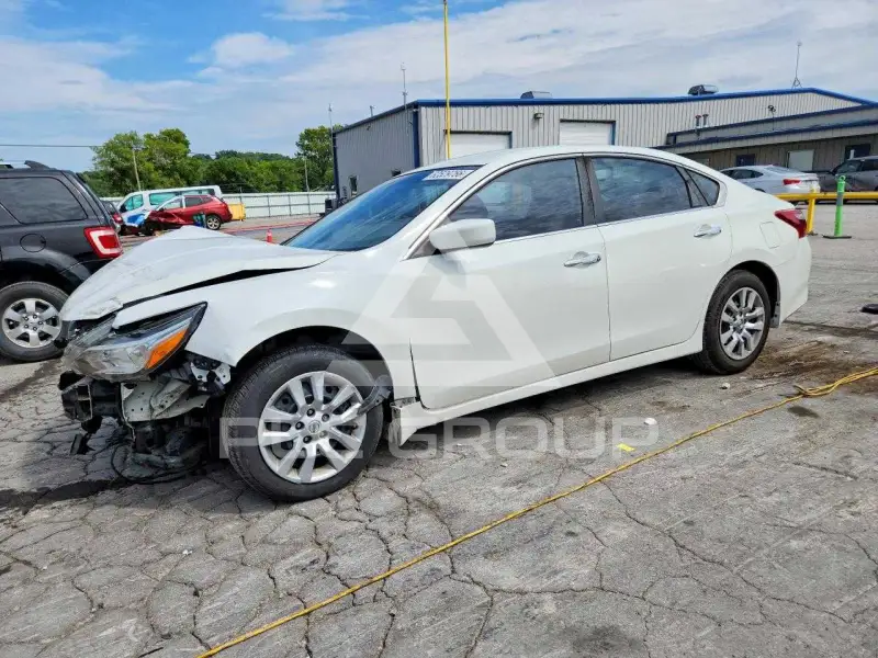 2018 Nissan ALTIMA фото