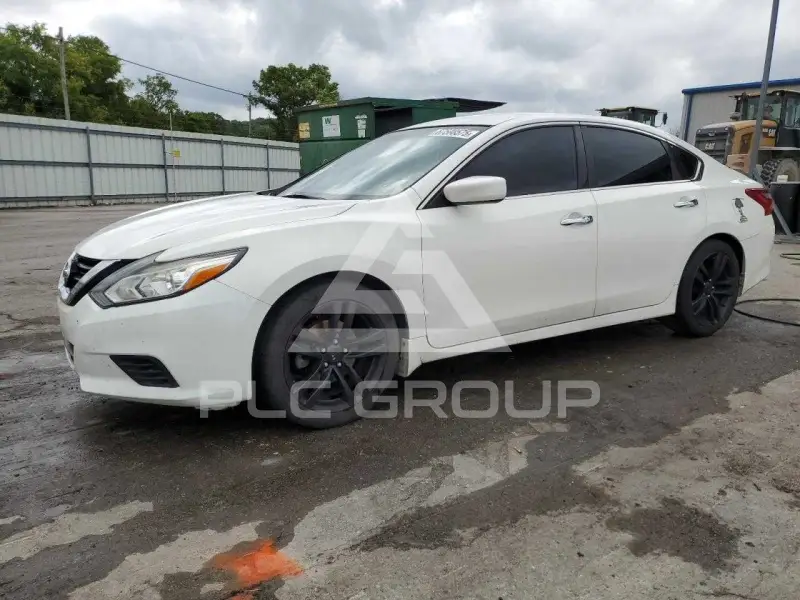2018 Nissan ALTIMA фото