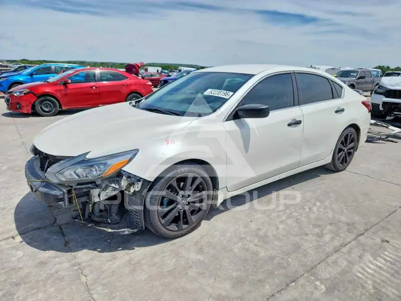 2018 Nissan ALTIMA фото