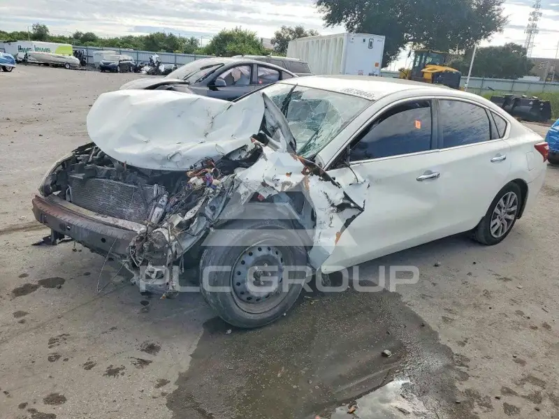 2018 Nissan ALTIMA photo