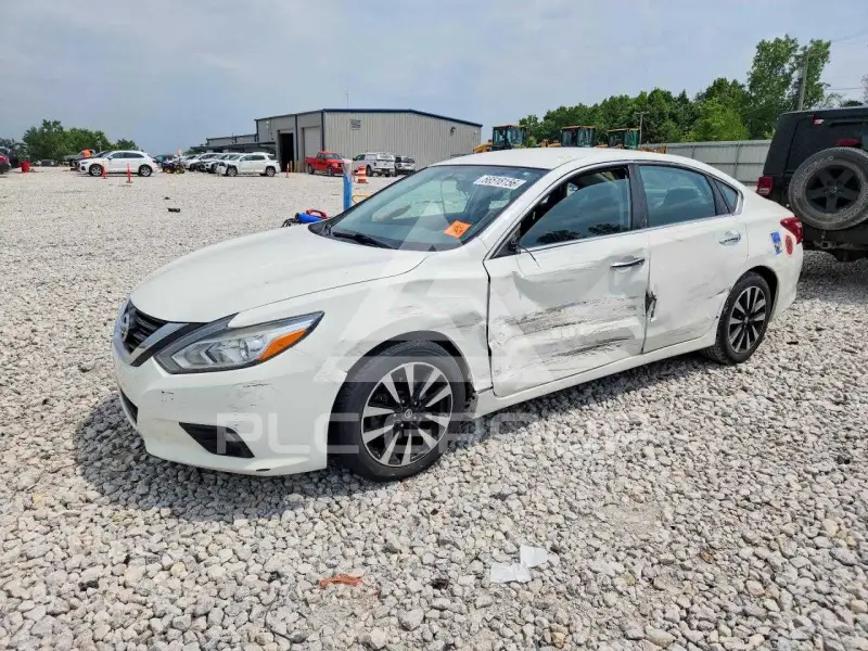 2018 Nissan ALTIMA фото