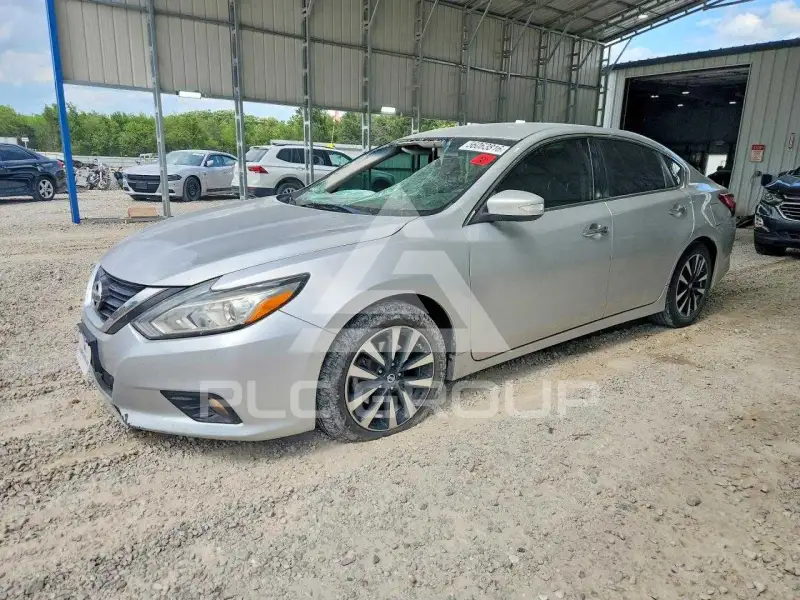 2018 Nissan ALTIMA фото