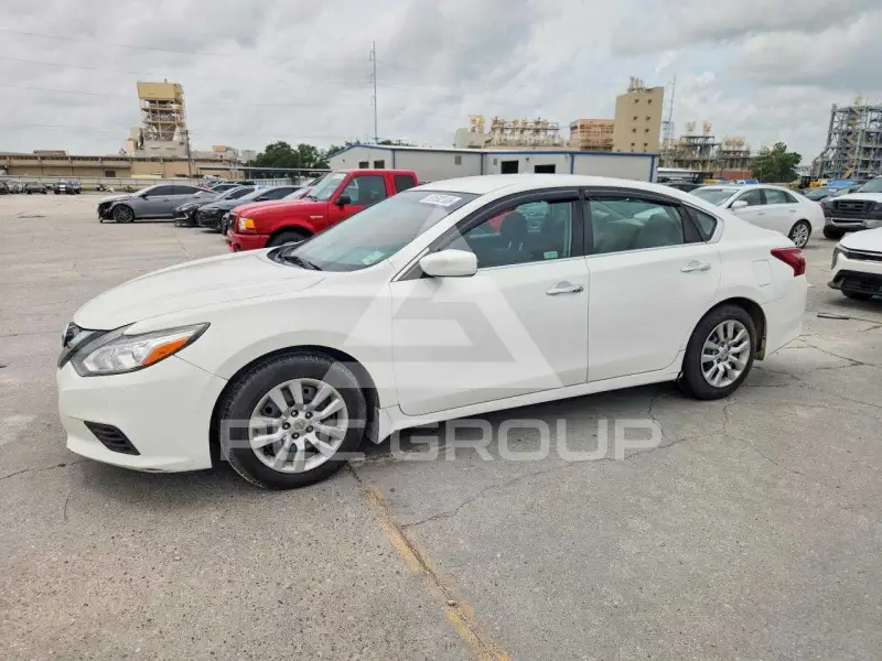 2018 Nissan ALTIMA фото