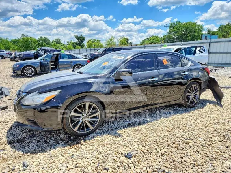 2018 Nissan ALTIMA photo