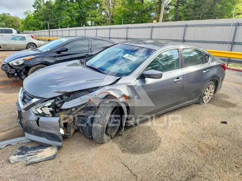 2018 Nissan ALTIMA photo
