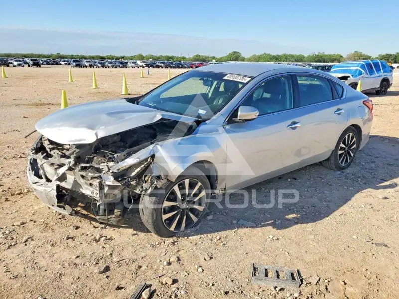 2018 Nissan ALTIMA фото