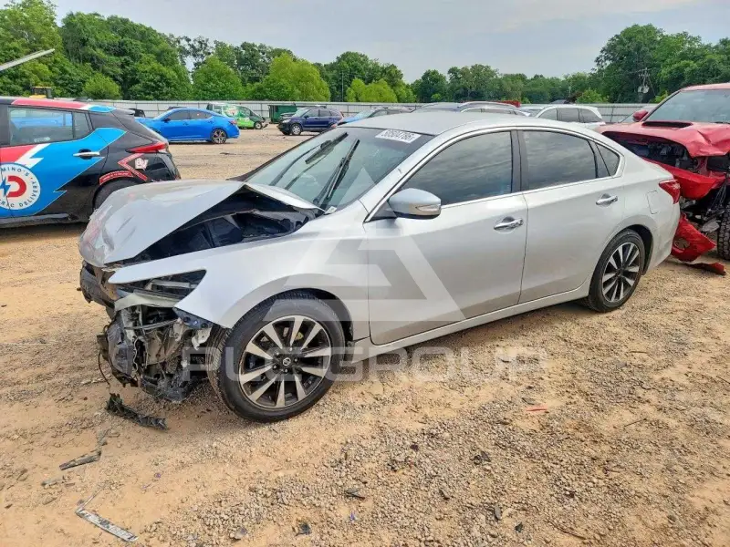 2018 Nissan ALTIMA фото