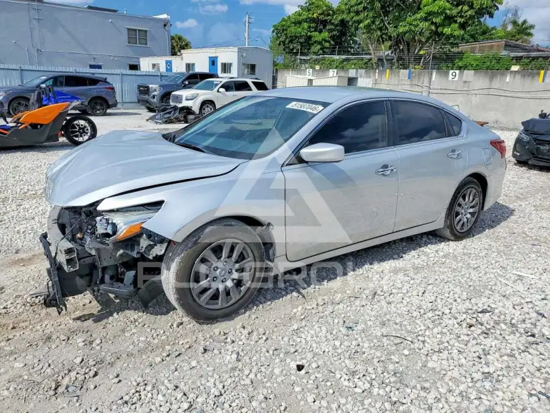 2018 Nissan ALTIMA фото