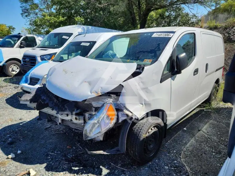 2018 Nissan NV 200 фото