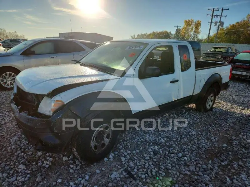 2018 Nissan FRONTIER photo
