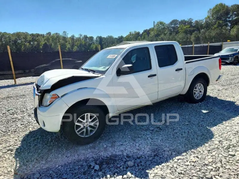 2018 Nissan FRONTIER фото