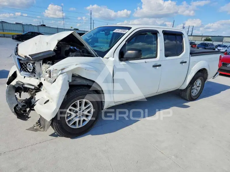 2018 Nissan FRONTIER photo