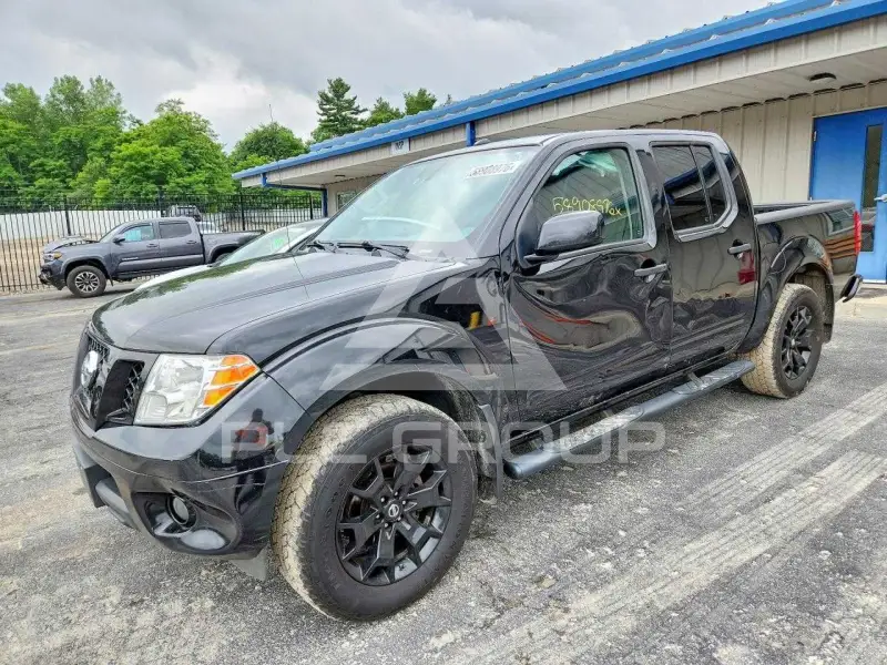 2018 Nissan FRONTIER фото