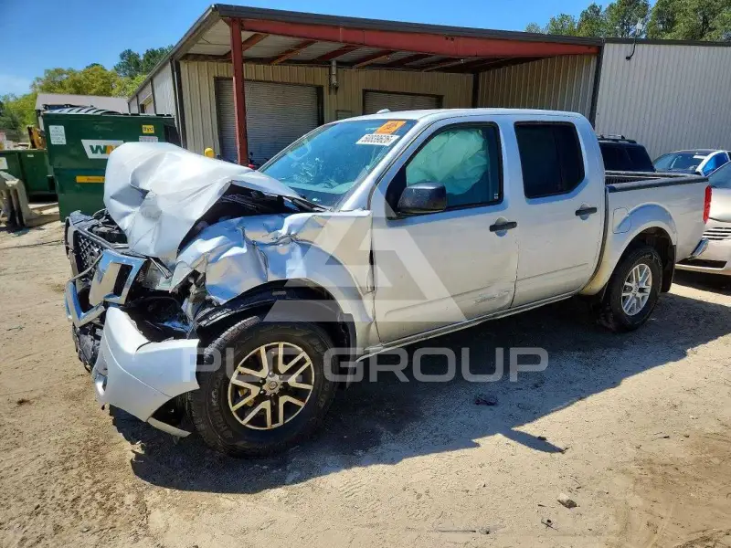 2018 Nissan FRONTIER фото