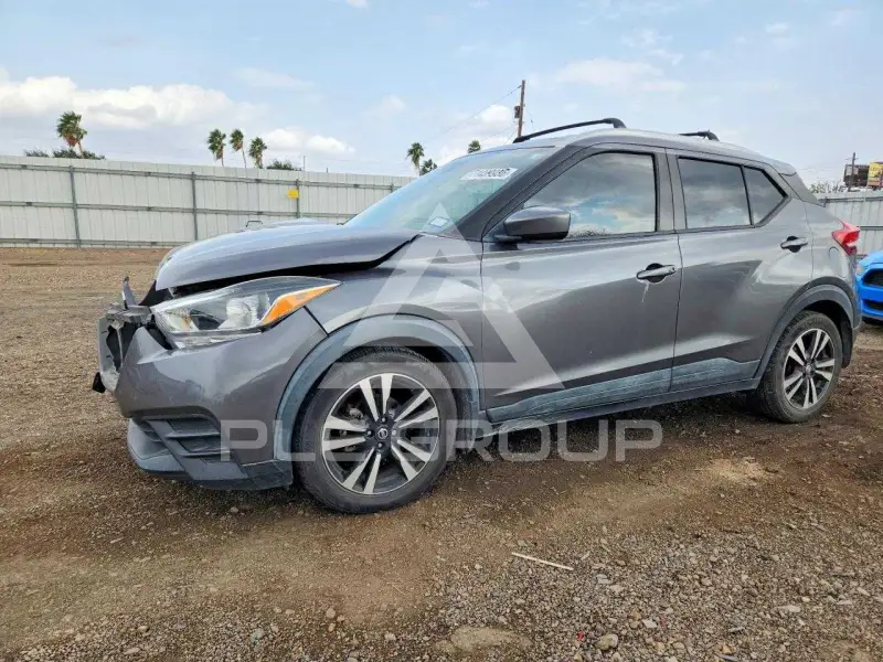2018 Nissan KICKS photo