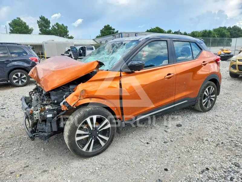 2018 Nissan KICKS photo