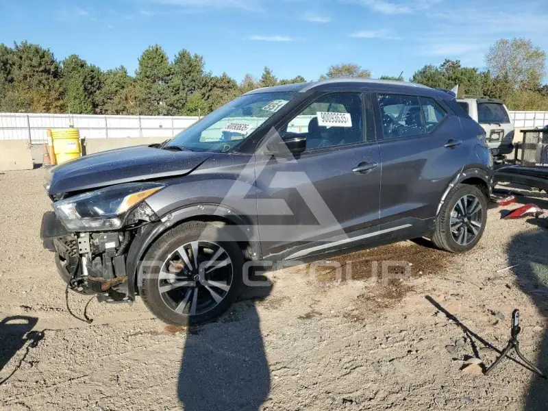 2018 Nissan KICKS фото