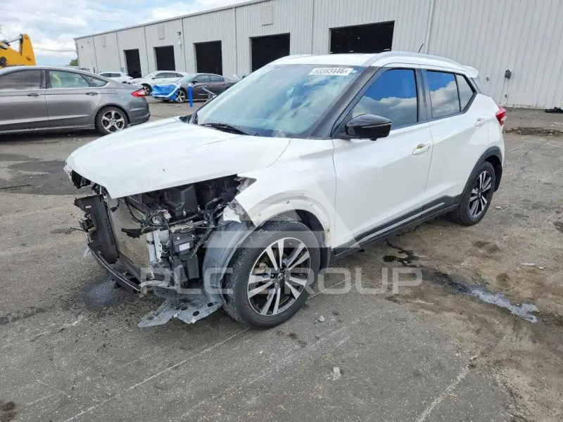 2018 Nissan KICKS photo