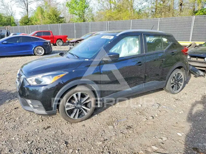 2018 Nissan KICKS photo