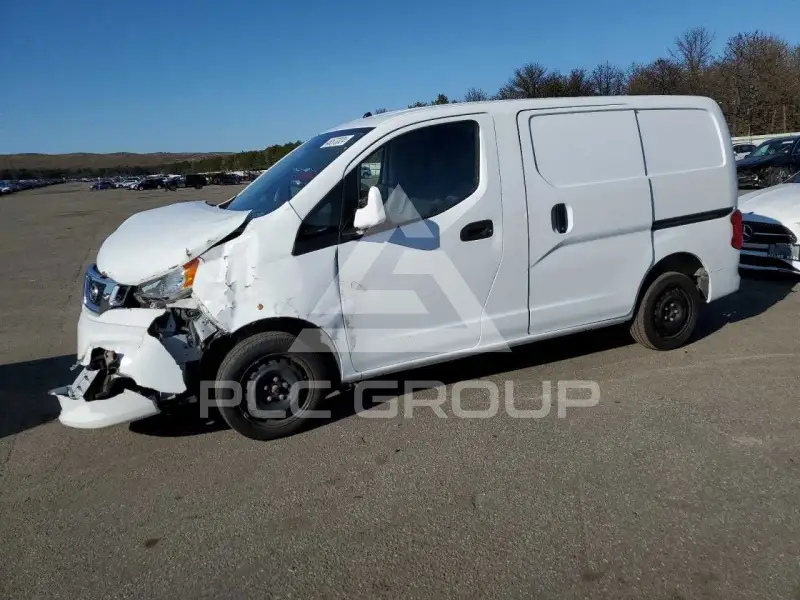 2018 Nissan NV фото