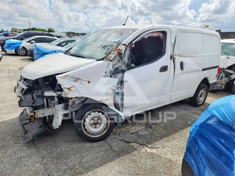 2018 Nissan NV фото