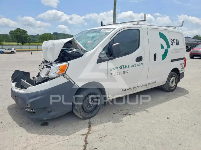 2018 Nissan NV 200 photo