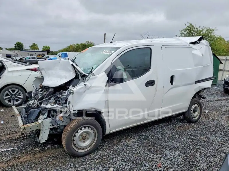 2018 Nissan NV фото