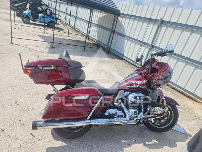 2018 Harley-Davidson FL photo