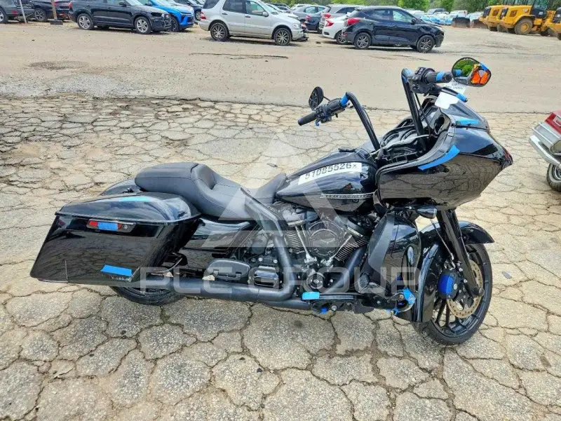 2018 Harley-Davidson FL photo
