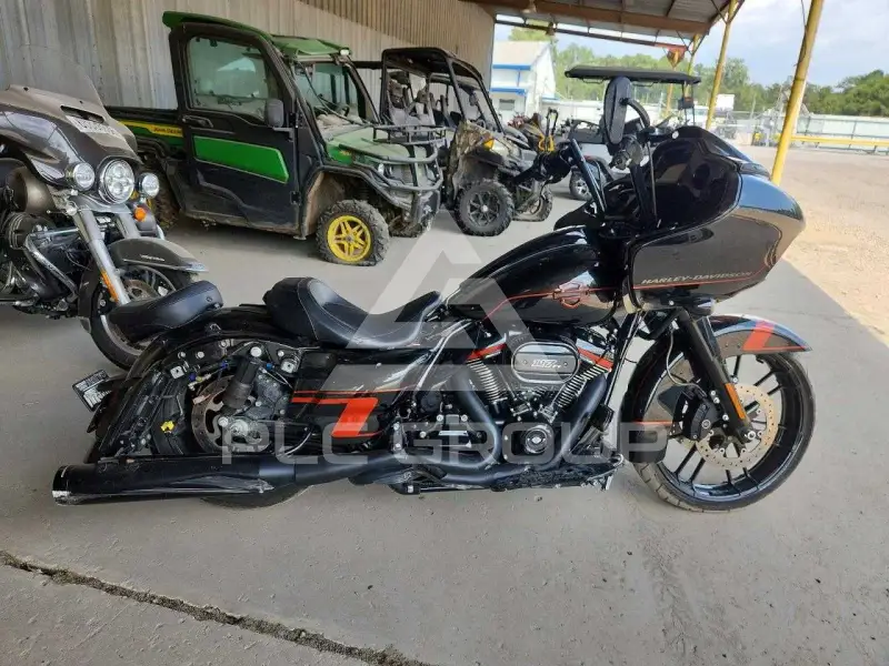 2018 Harley-Davidson FLSE photo