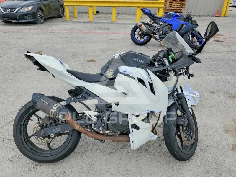 2018 Kawasaki VIN: JKAEXKG17JDA08034 from the USA - PLC Group