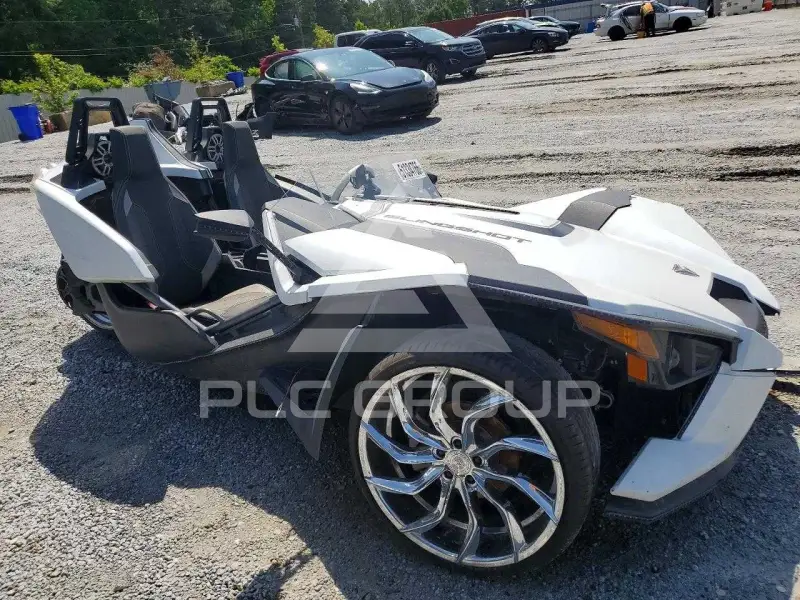 2018 Polaris Slingshot photo