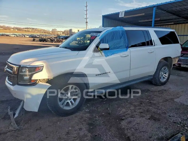2018 Chevrolet Suburan photo
