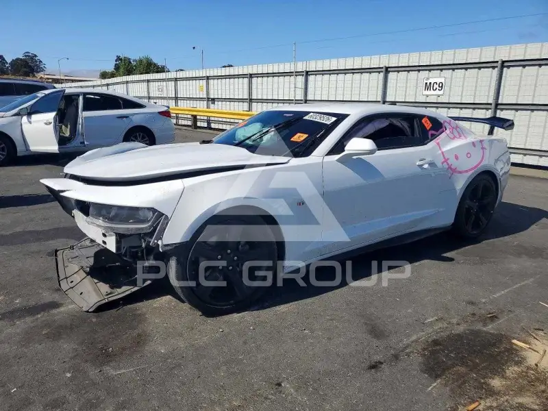 2018 Chevrolet Camaro photo