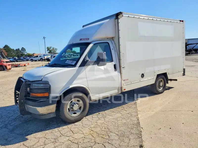 2018 Chevrolet Express фото