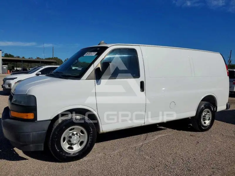 2018 Chevrolet Express фото