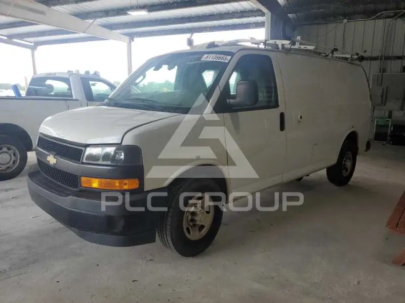 2018 Chevrolet Express фото
