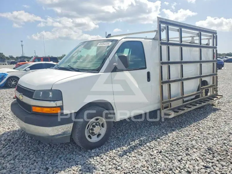 2018 Chevrolet Express photo