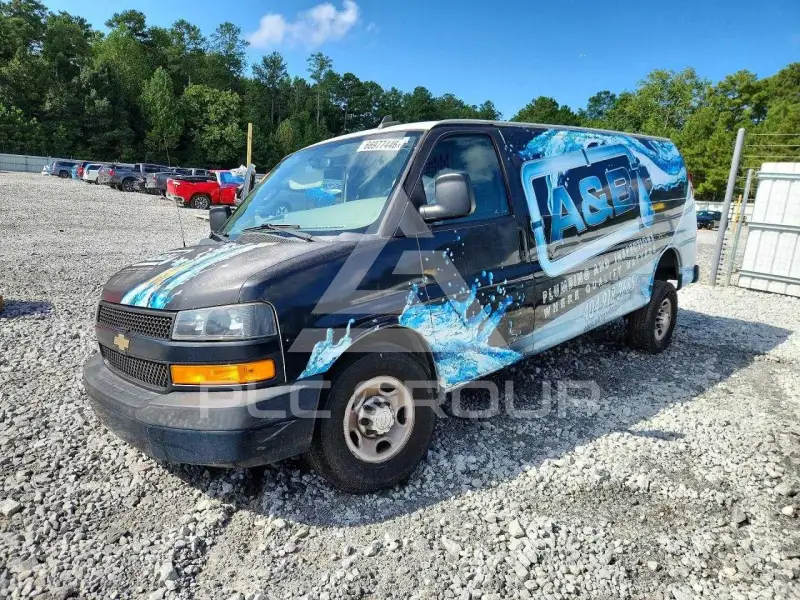 2018 Chevrolet Express фото