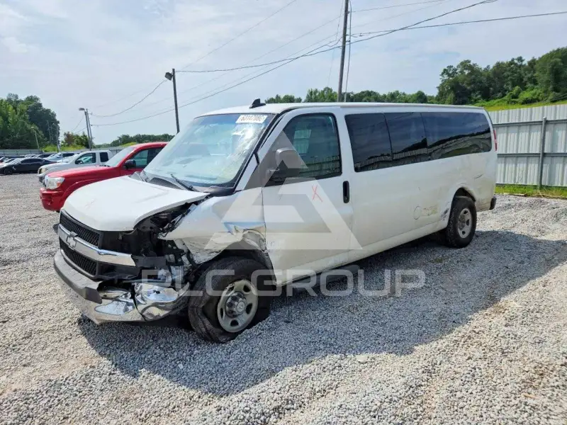 2018 Chevrolet Express фото